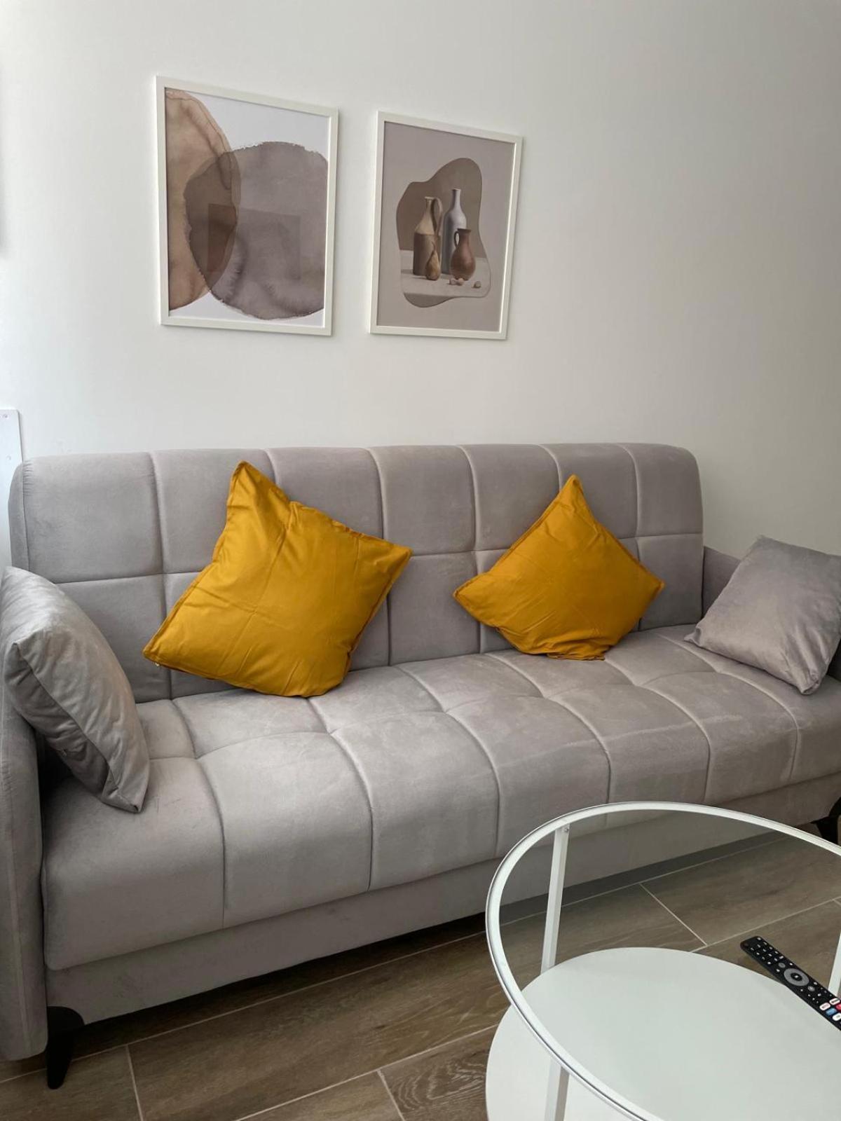 Exyca Metropolitano Apartment Madrid Exterior photo